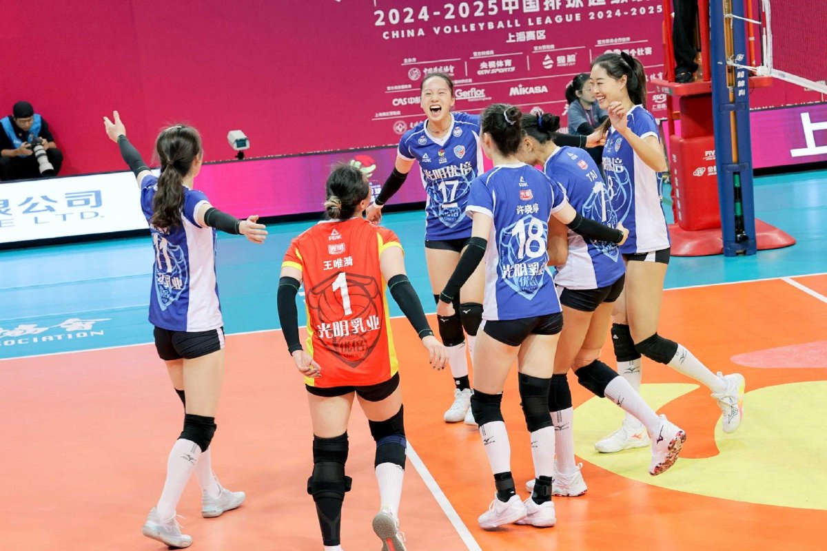 年斯普林斯, 从日本官方 年斯普林斯, 从日本官方